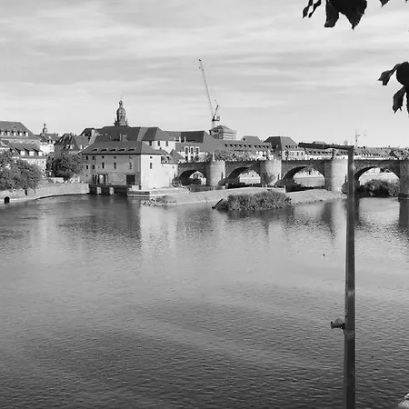Am Marktplatz * Würzburg
